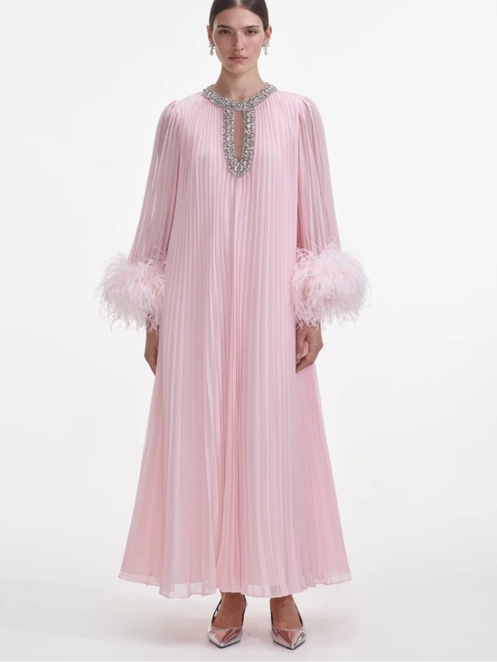 Self-Portrait Dresses & Skirts - New! Self-Portrait Pale Pink Pleated Chiffon Midi Dress Feather Cuffs sz 10